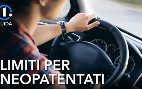 Guida sicura per chi è neopatentato: scopri i limiti e le regole per iniziare a guidare con prudenza.