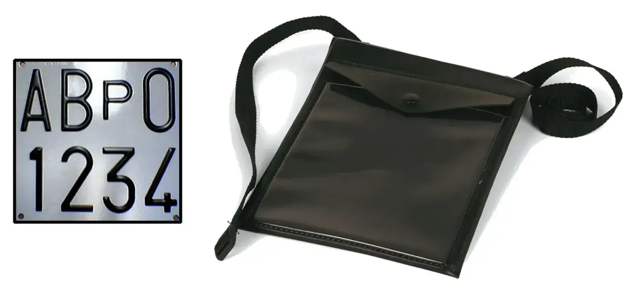 Targa prova moto con sigla ABPO 1234 e relativo porta targa in pelle nera con tracolla.